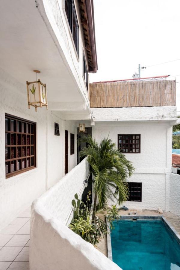 Scandi Divers Puerto Galera Exterior photo